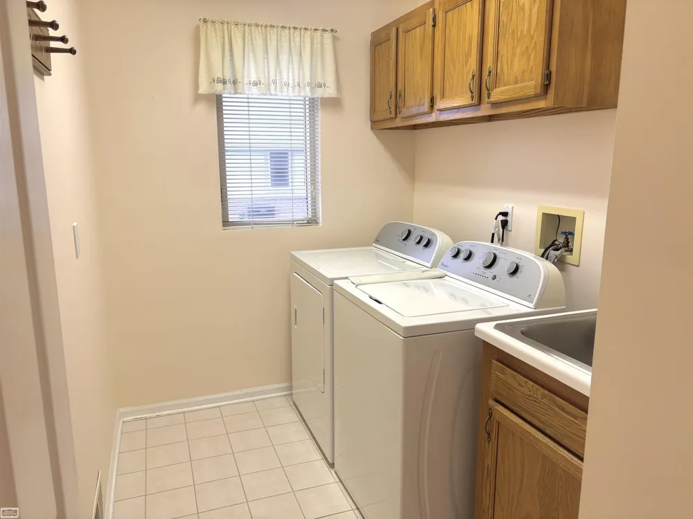 34899 Pheasant Rdg Ridge Richmond City, MI 48062