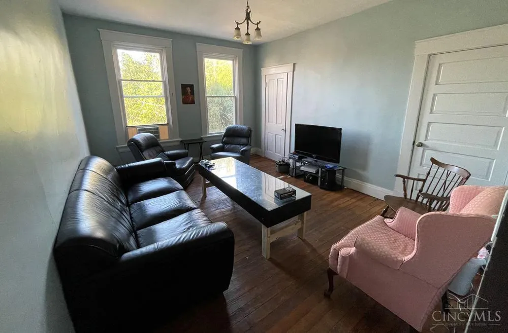 3011 Riddle View Lane Cincinnati, OH 45220