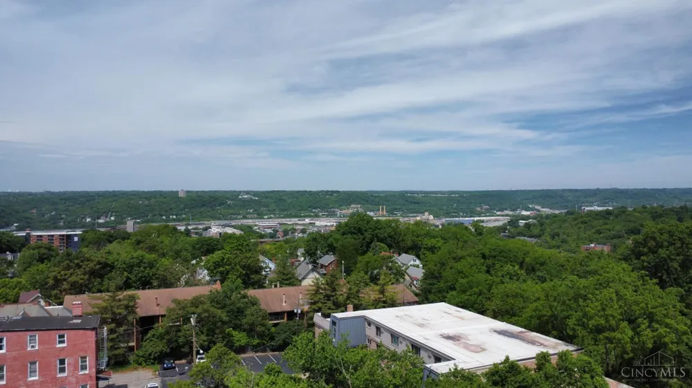 3011 Riddle View Lane Cincinnati, OH 45220