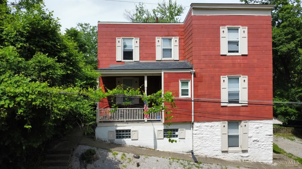 3011 Riddle View Lane Cincinnati, OH 45220