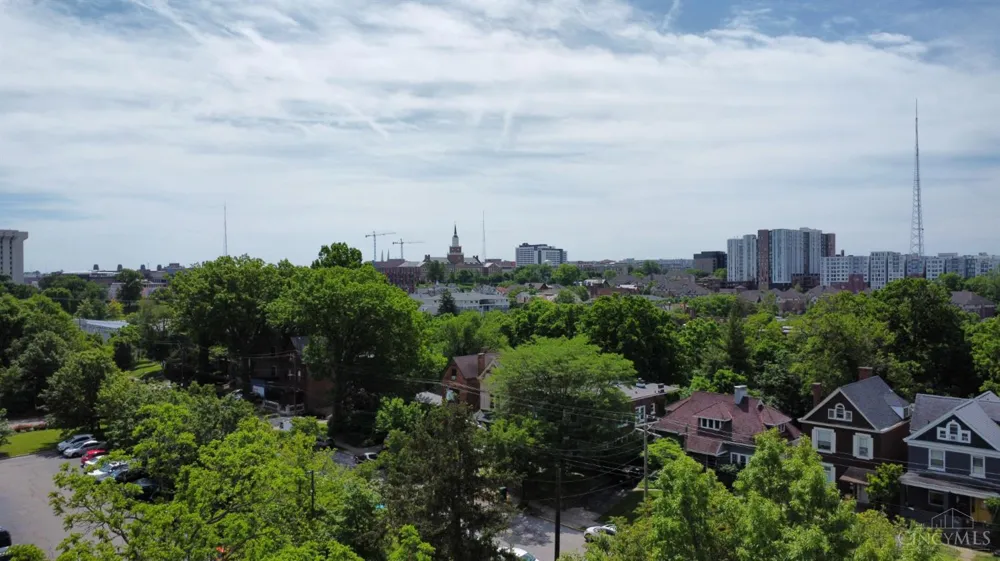 3011 Riddle View Lane Cincinnati, OH 45220