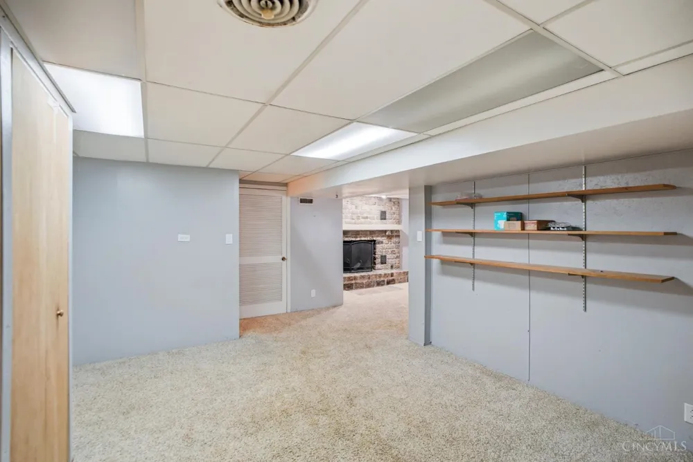 3641 Gailynn Drive Green, OH 45211