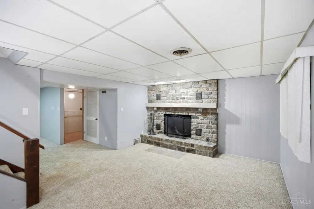 3641 Gailynn Drive Green, OH 45211