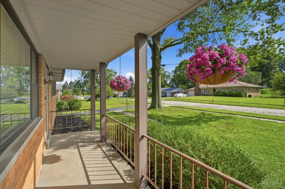 3641 Gailynn Drive Green, OH 45211