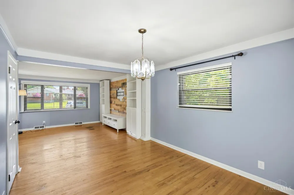 3641 Gailynn Drive Green, OH 45211