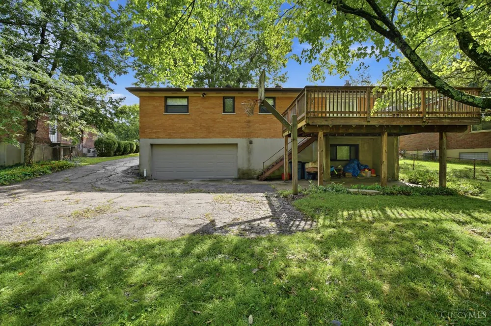 3641 Gailynn Drive Green, OH 45211