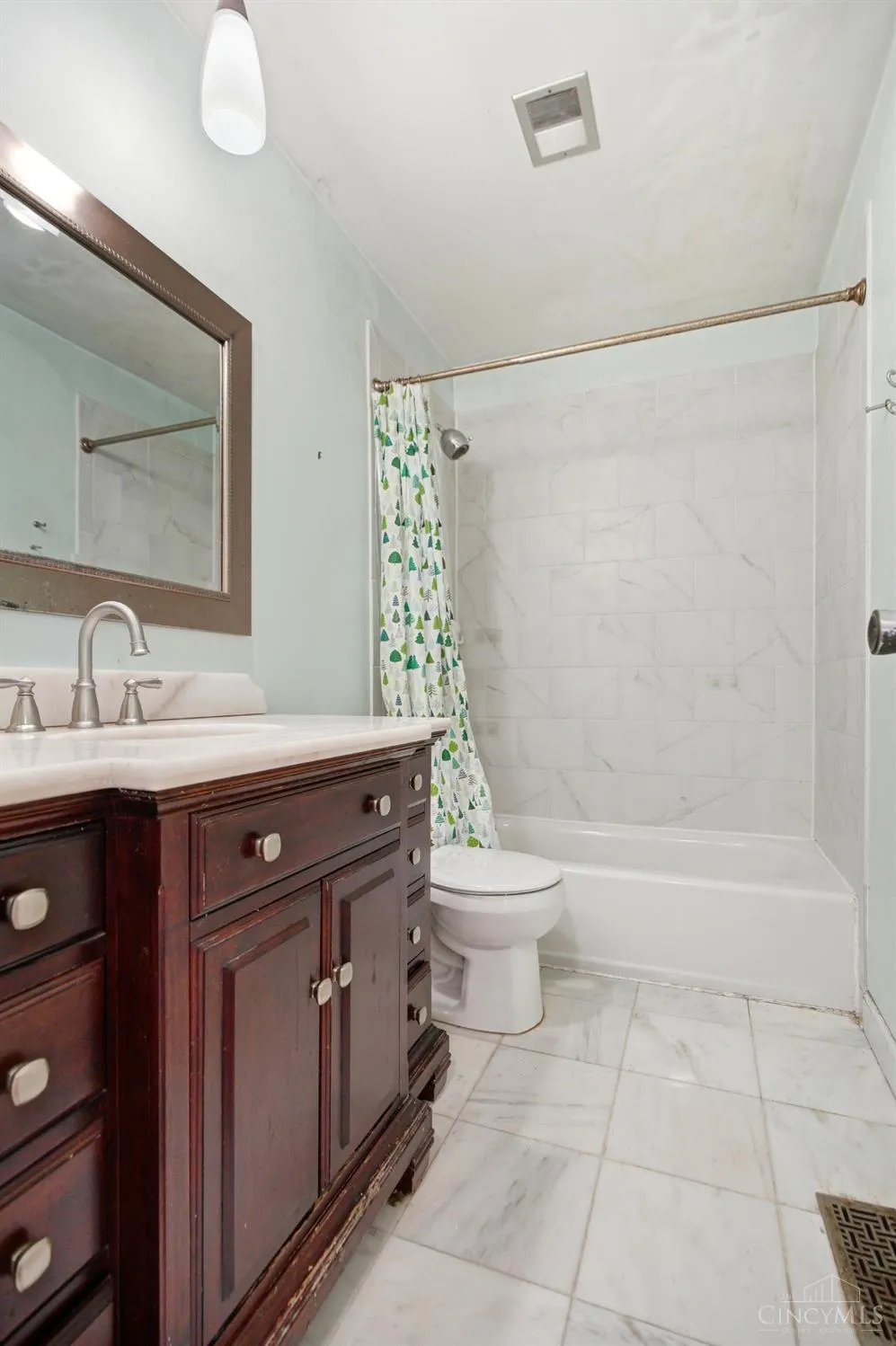 3641 Gailynn Drive Green, OH 45211