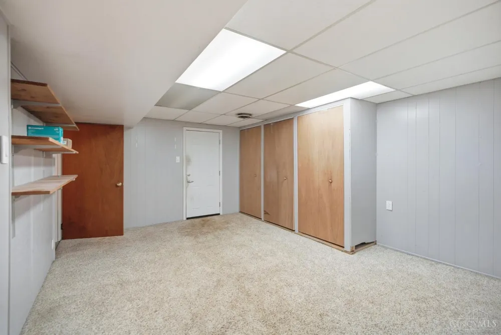 3641 Gailynn Drive Green, OH 45211