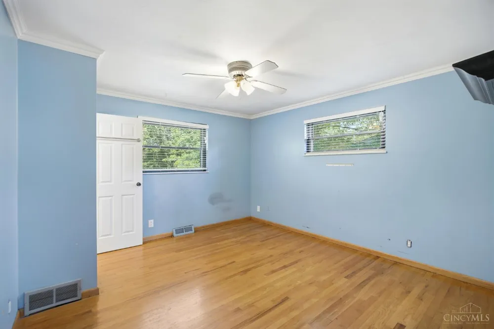 3641 Gailynn Drive Green, OH 45211