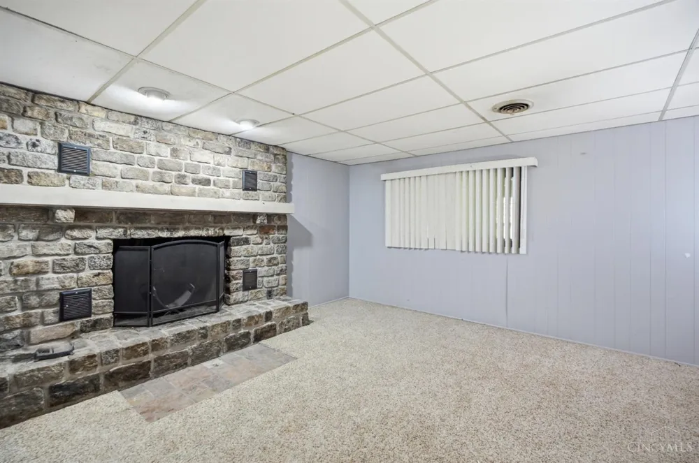 3641 Gailynn Drive Green, OH 45211