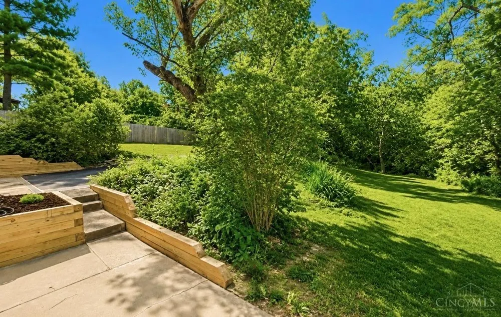 8629 Pastoral Lane Anderson, OH 45244