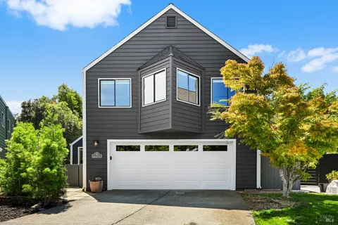 5 Creekside Drive