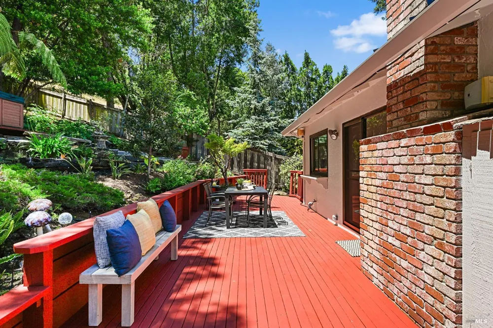 501 Willow Court Novato, CA 94945