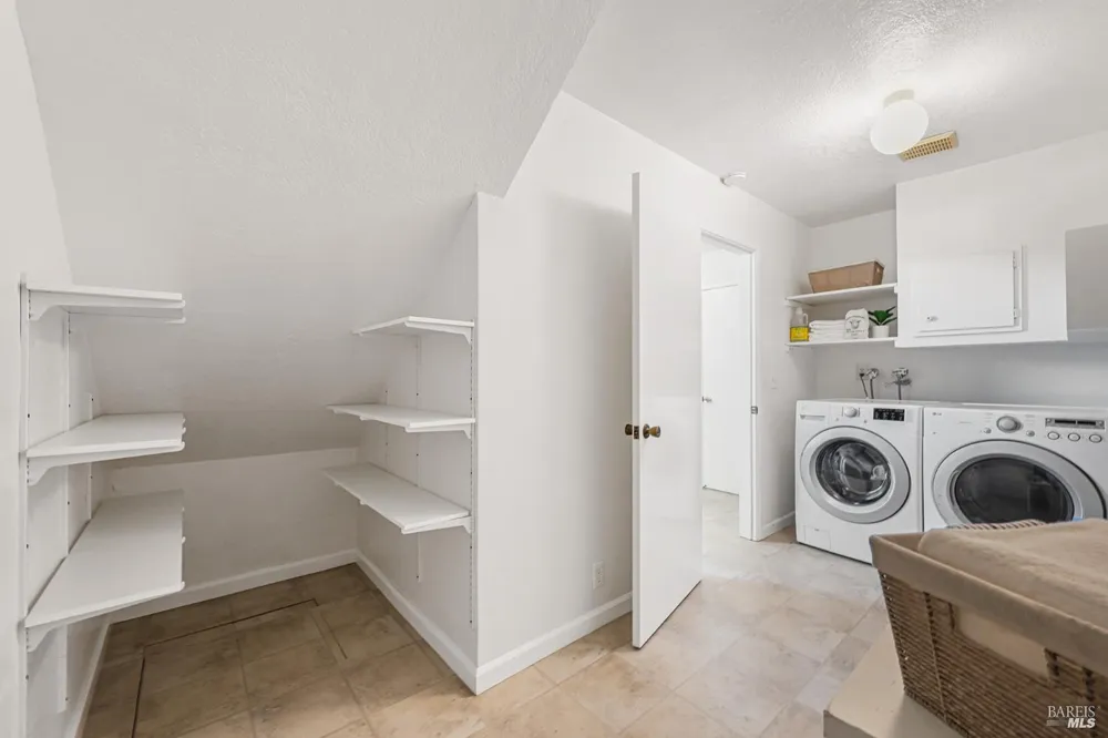 501 Willow Court Novato, CA 94945