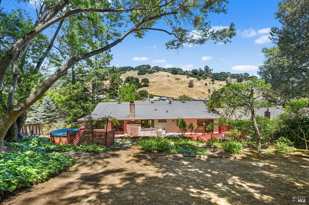 501 Willow Court Novato, CA 94945