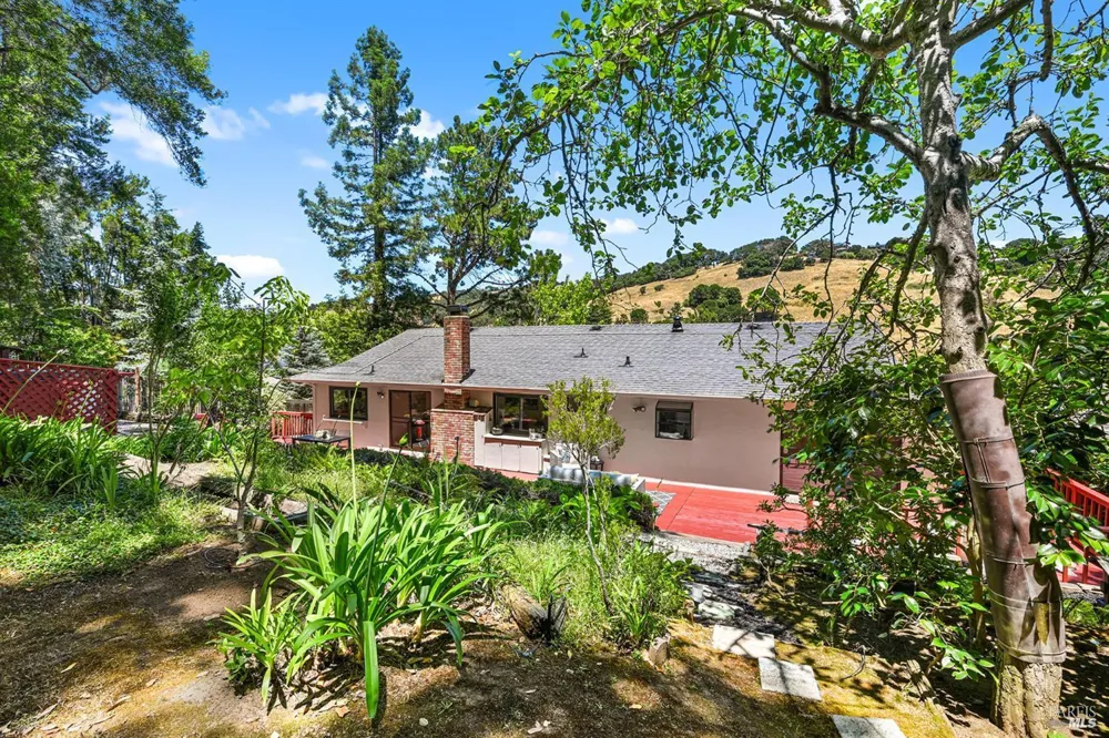 501 Willow Court Novato, CA 94945