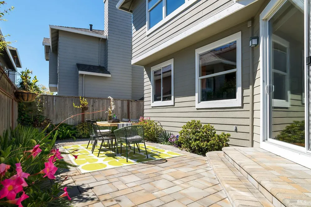 244 Baypoint Drive San Rafael, CA 94901