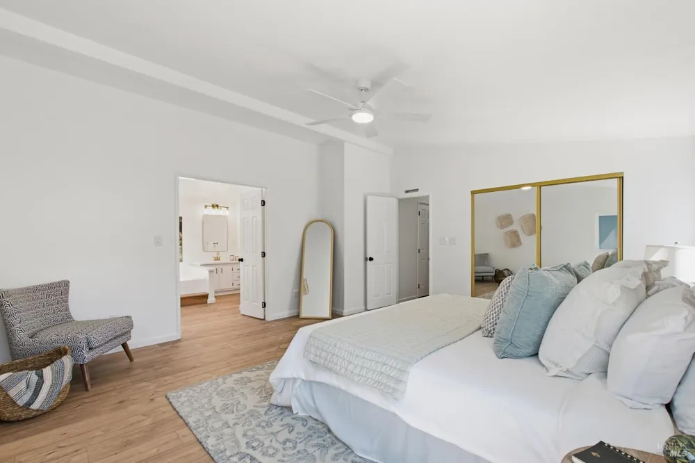 254 Clover Way Napa, CA 94558