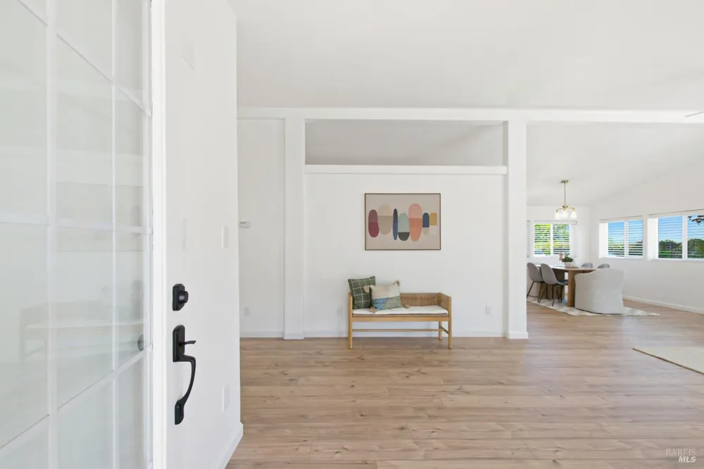 254 Clover Way Napa, CA 94558