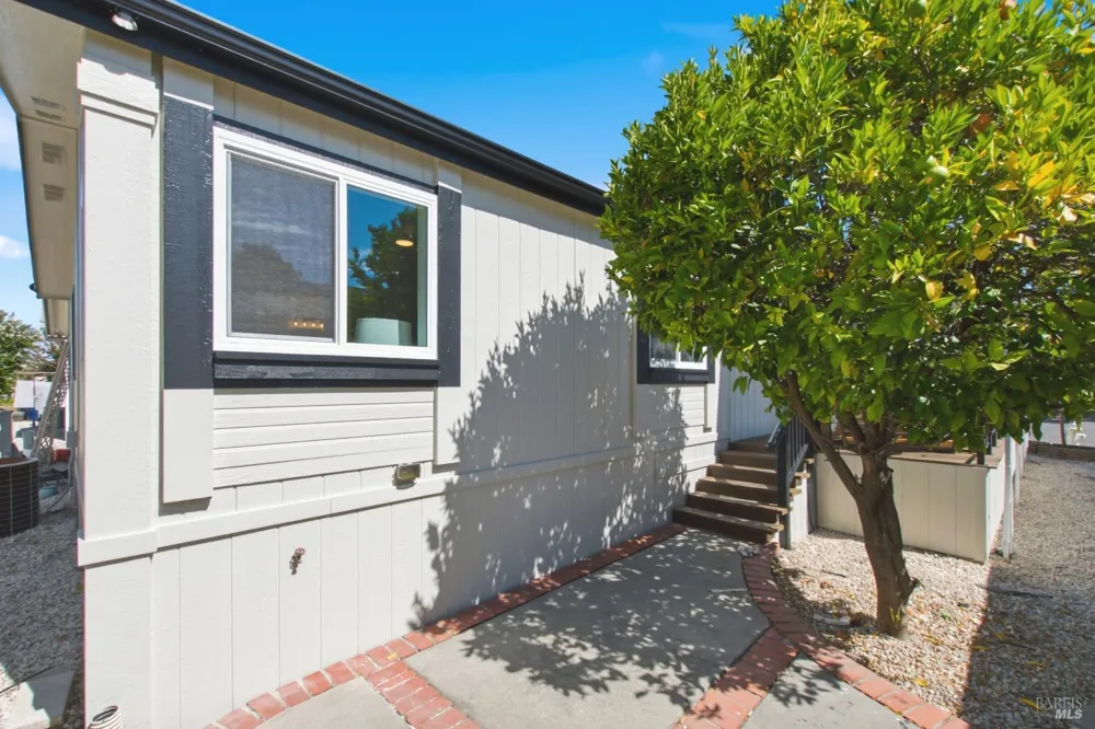 254 Clover Way Napa, CA 94558