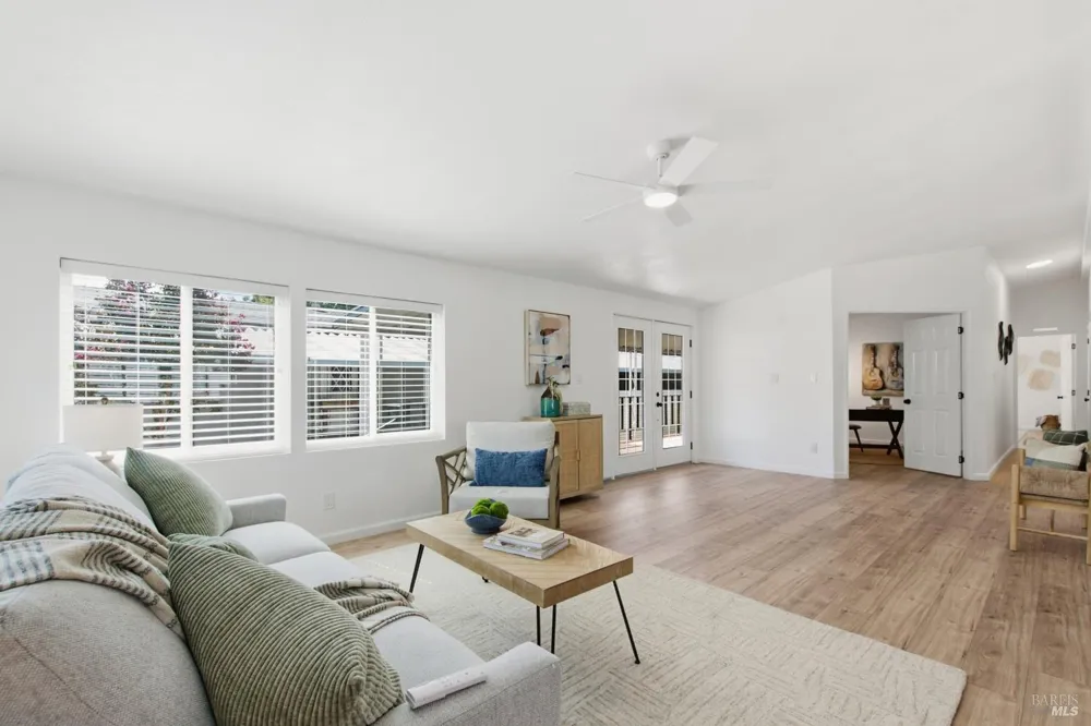 254 Clover Way Napa, CA 94558