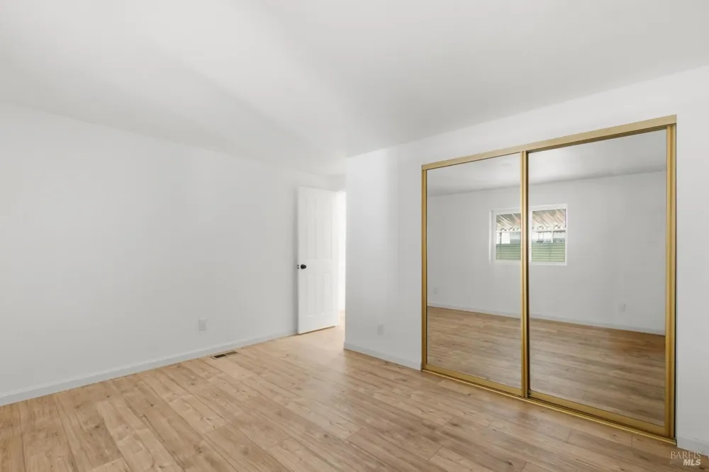 254 Clover Way Napa, CA 94558