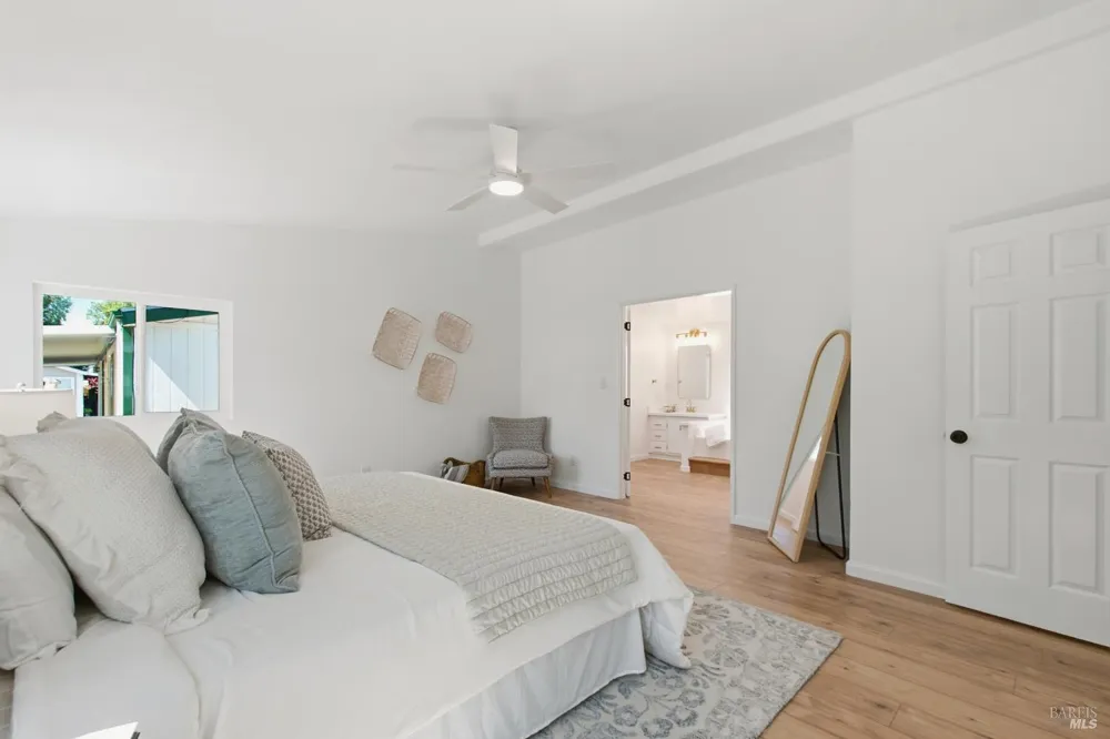254 Clover Way Napa, CA 94558