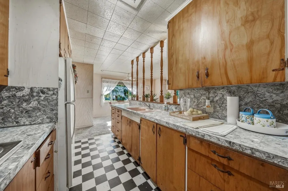 3488 Boggs Avenue Nice, CA 95464