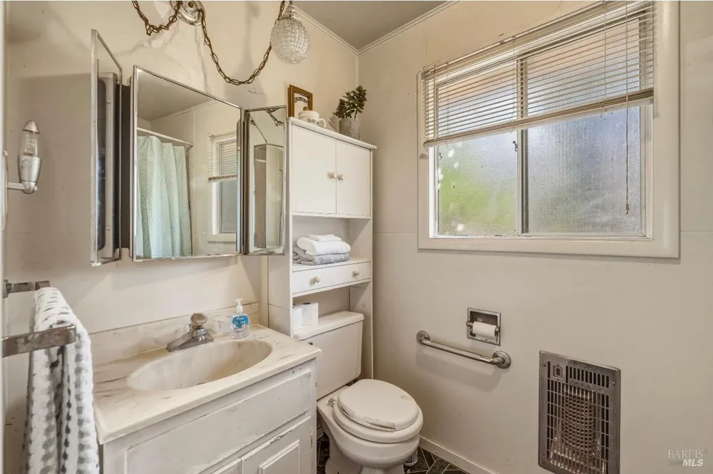 3488 Boggs Avenue Nice, CA 95464