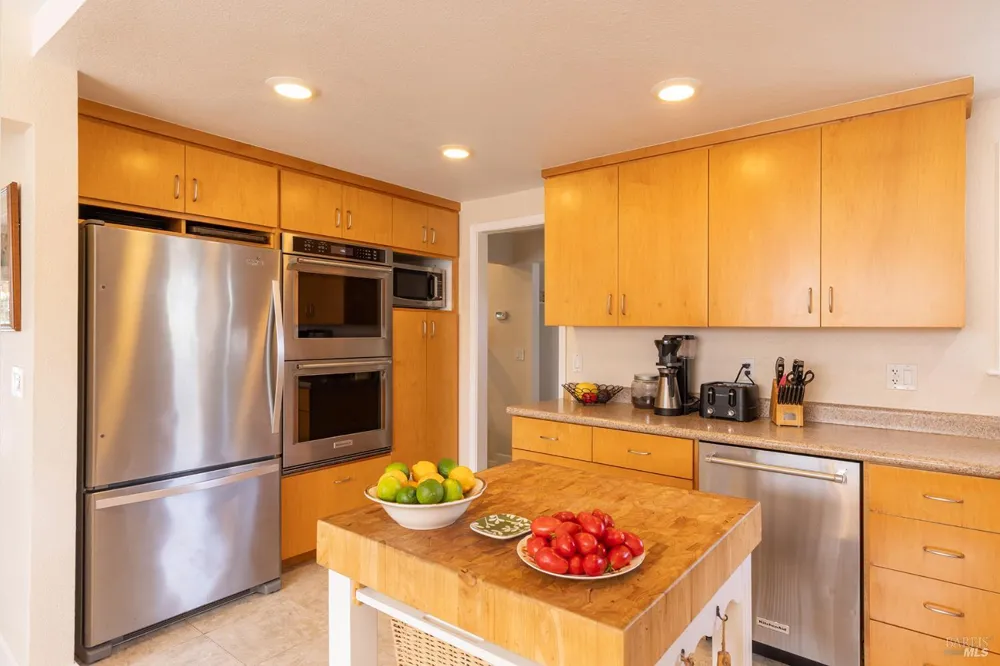 204 Sutter Street Petaluma, CA 94954
