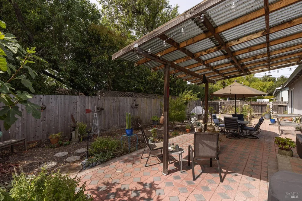 204 Sutter Street Petaluma, CA 94954