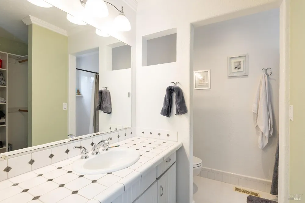 204 Sutter Street Petaluma, CA 94954
