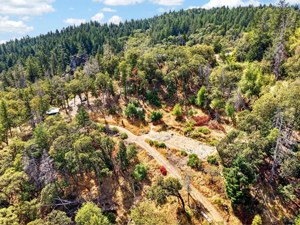 5455 First Gate Road Willits, CA 95490
