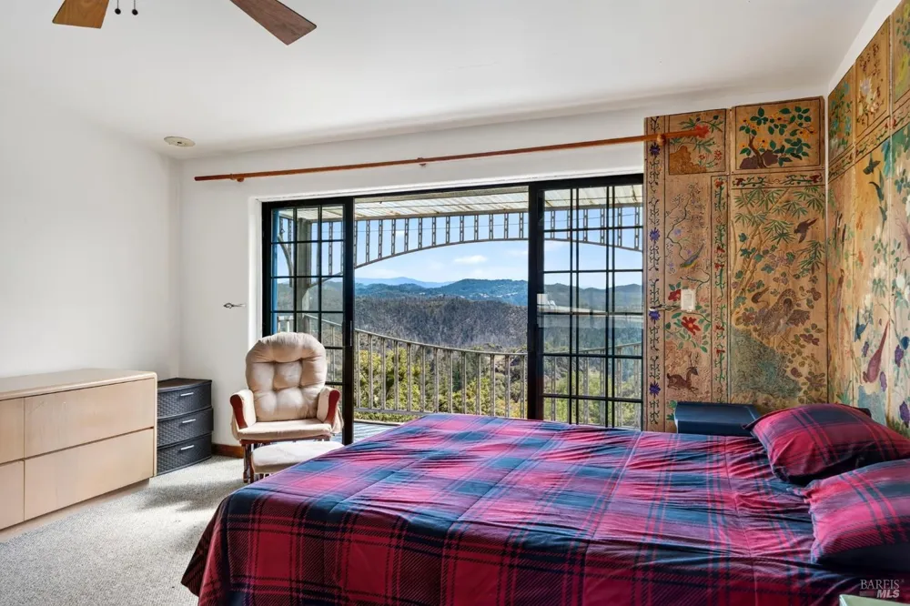 5455 First Gate Road Willits, CA 95490