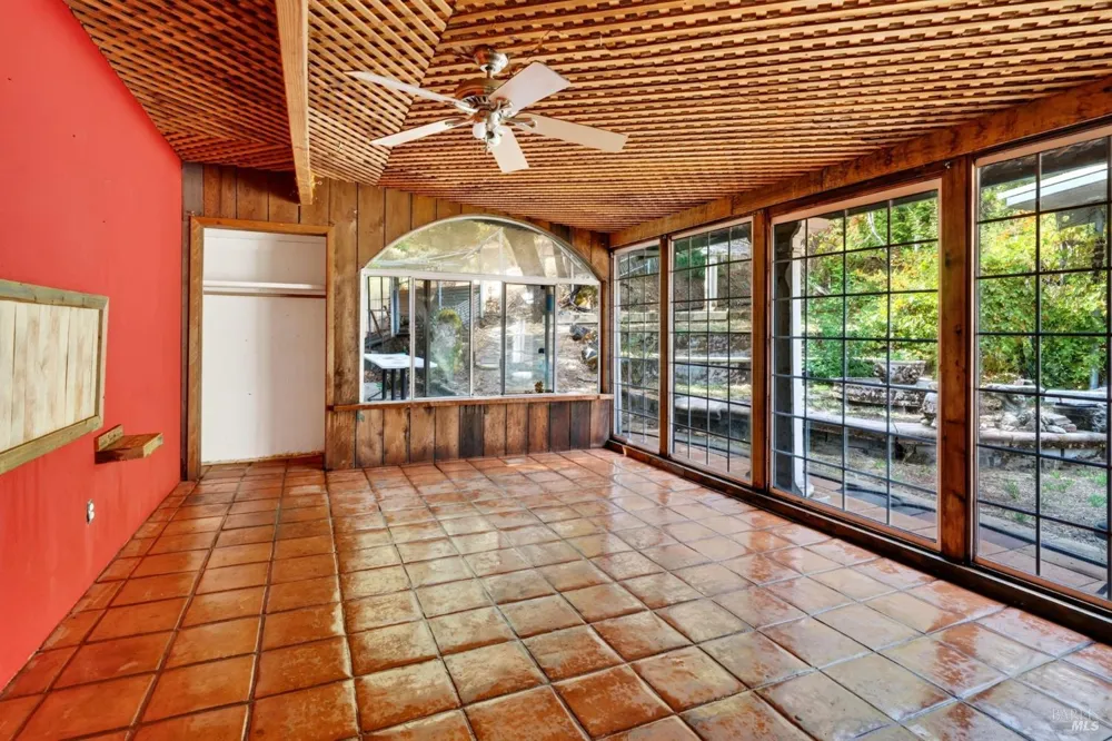 5455 First Gate Road Willits, CA 95490