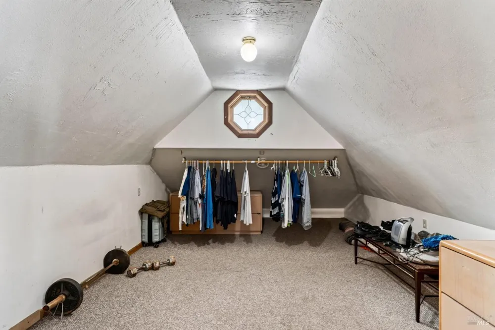 5455 First Gate Road Willits, CA 95490