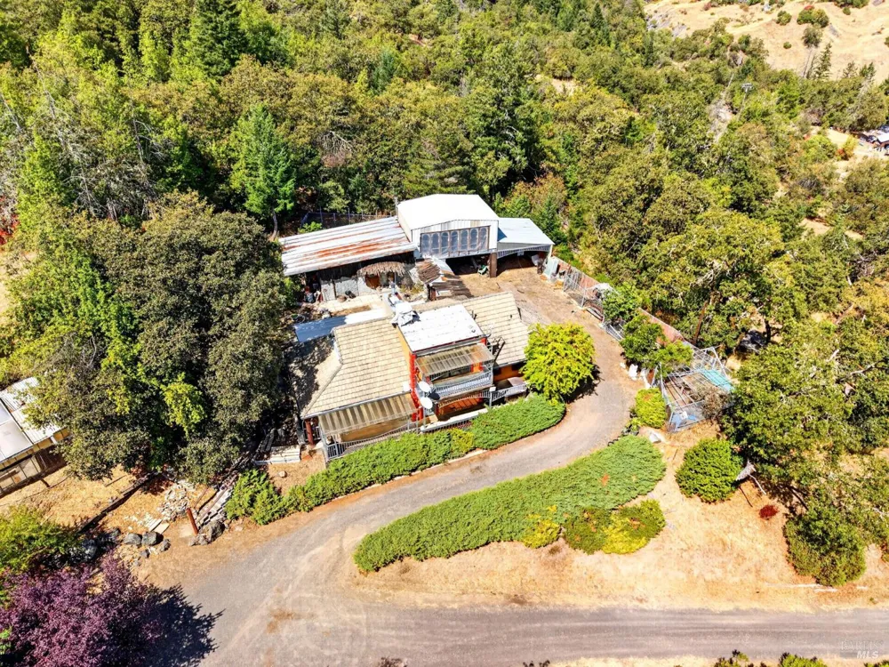 5455 First Gate Road Willits, CA 95490
