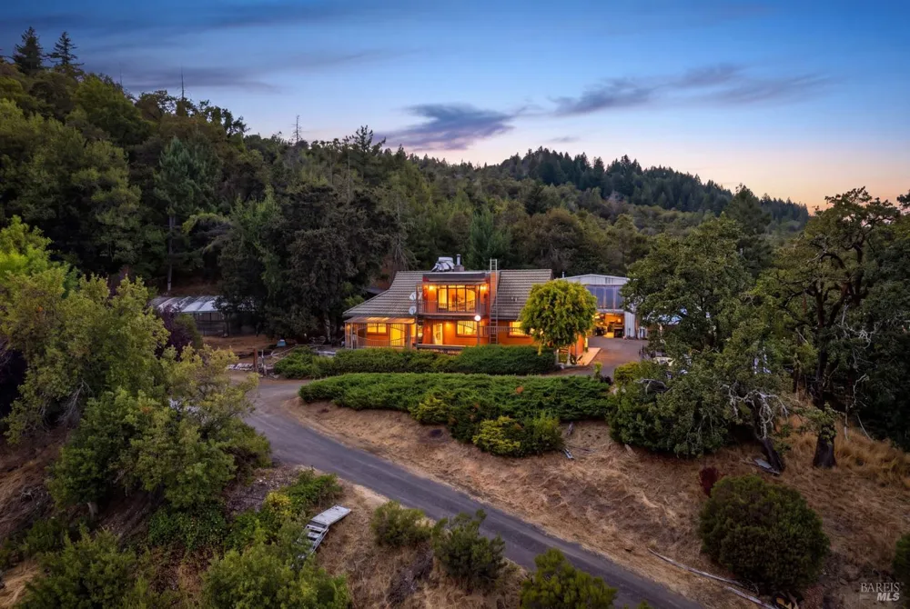 5455 First Gate Road Willits, CA 95490