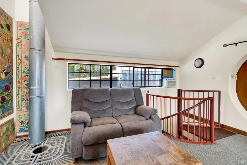 5455 First Gate Road Willits, CA 95490