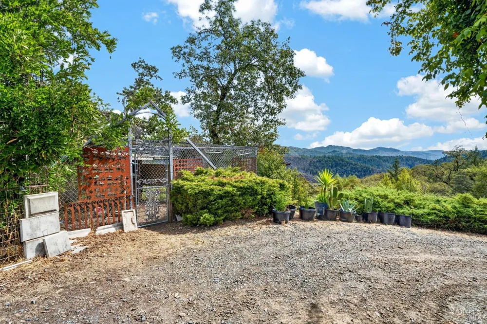 5455 First Gate Road Willits, CA 95490