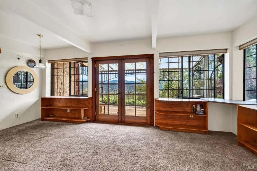 5455 First Gate Road Willits, CA 95490
