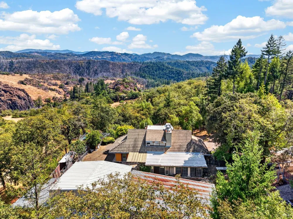 5455 First Gate Road Willits, CA 95490