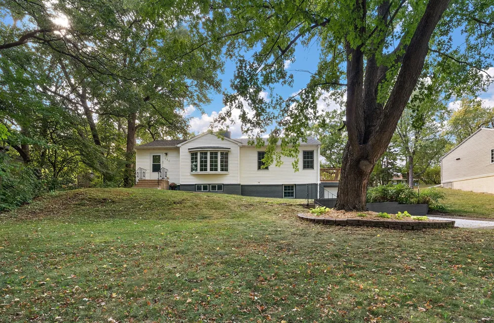 320 Fingal Drive Alexandria, MN 56308