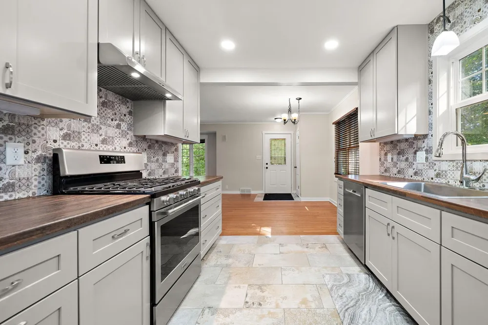 320 Fingal Drive Alexandria, MN 56308