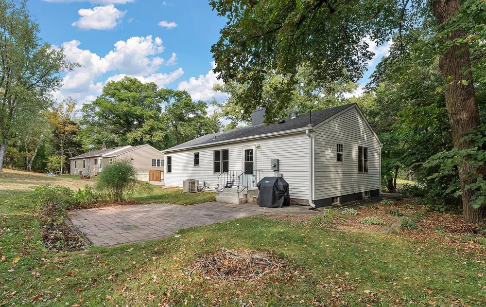 320 Fingal Drive Alexandria, MN 56308