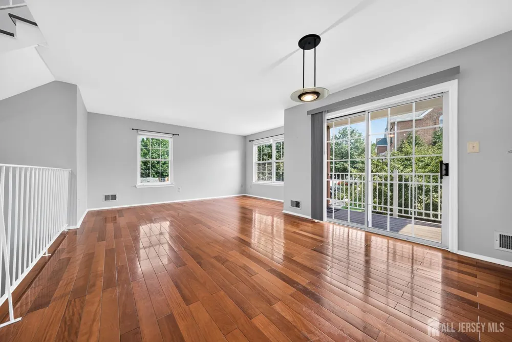 216 Copeley Way North Brunswick, NJ 08902