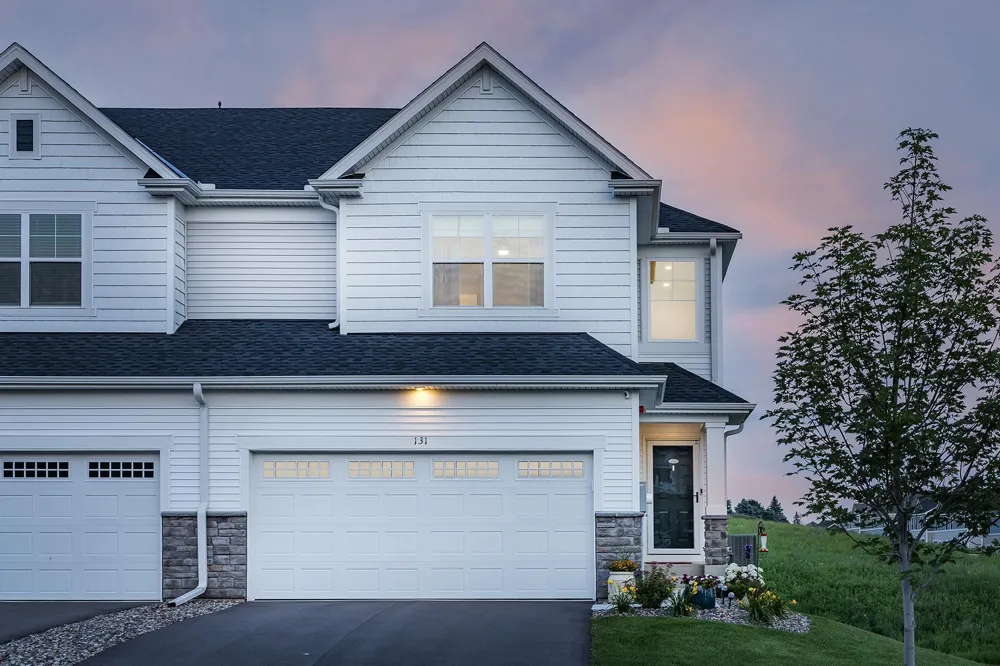 131 Huntington Drive Waconia, MN 55387