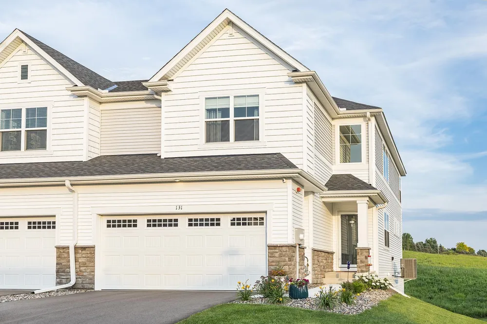 131 Huntington Drive Waconia, MN 55387