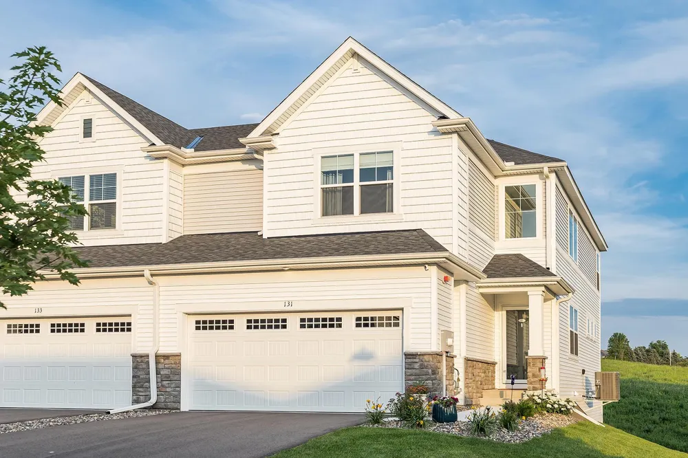 131 Huntington Drive Waconia, MN 55387