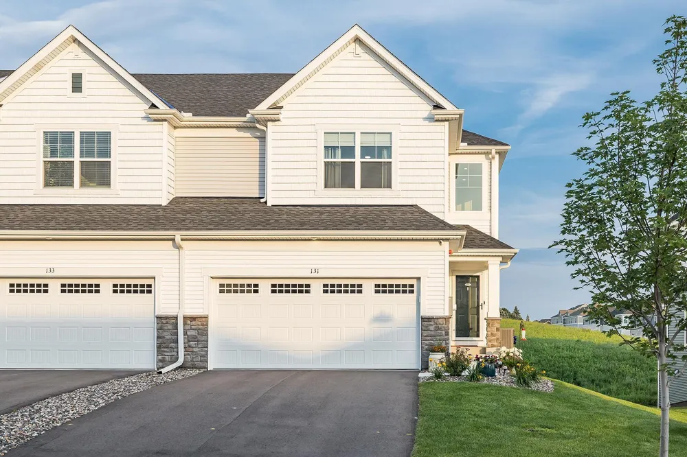 131 Huntington Drive Waconia, MN 55387